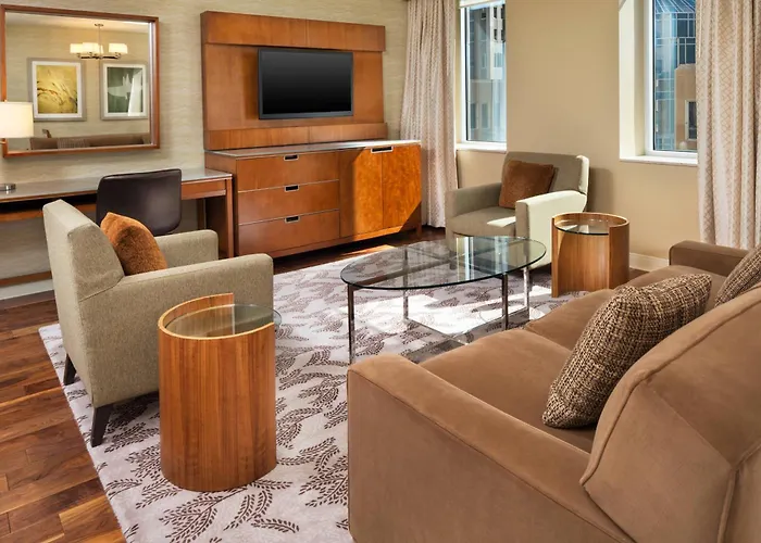 Best Downtown Minneapolis Hotels Offering Free Parking